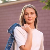 Letícia R.